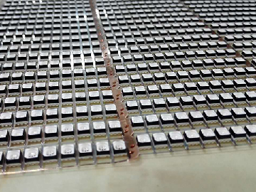 踏破铁鞋无觅处 乐虎(中国)印刷隆重推出LED支架喷墨机